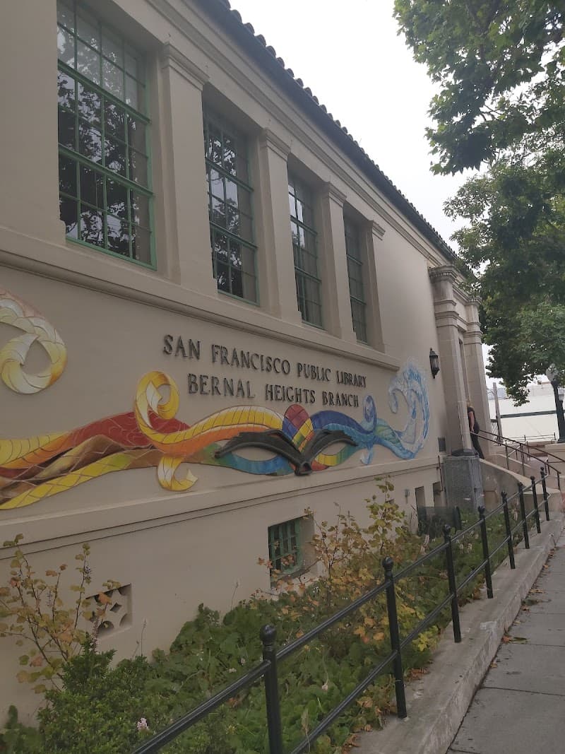 Bernal Heights Recreation Center β view 2