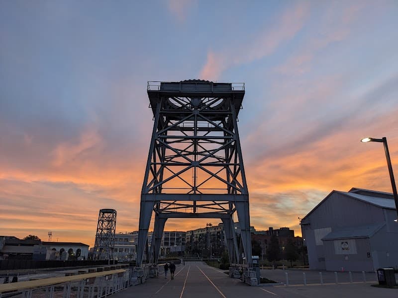 Crane Cove Park - Photo 3