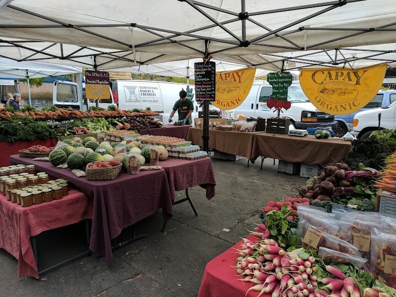 Ferry Plaza Farmers Market β view 2