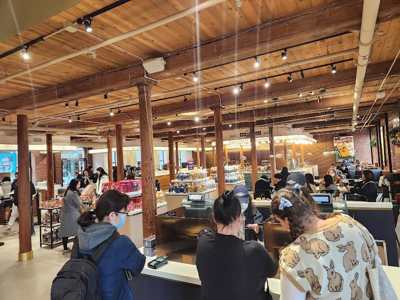 Ghirardelli Square — view 3