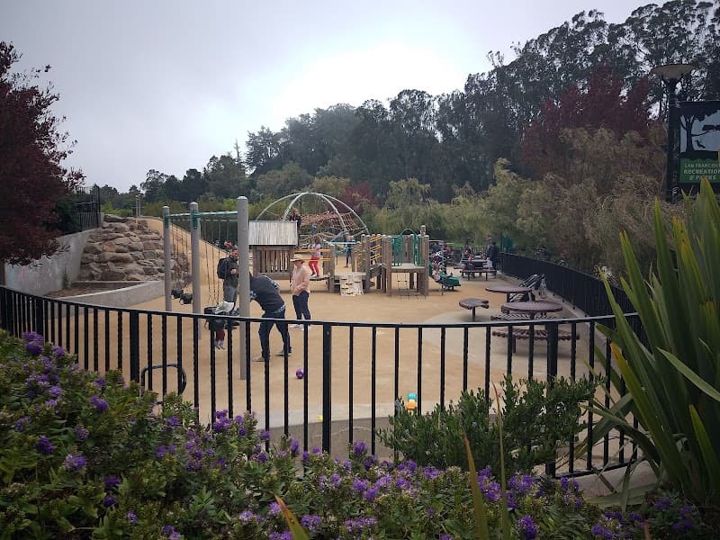 Glen Park Playground β view 3