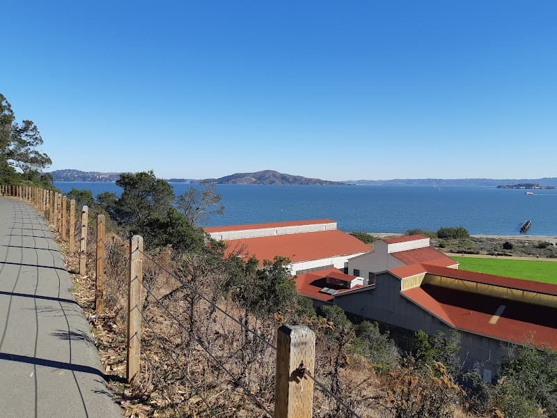 House of Air Trampoline Park - Photo 3