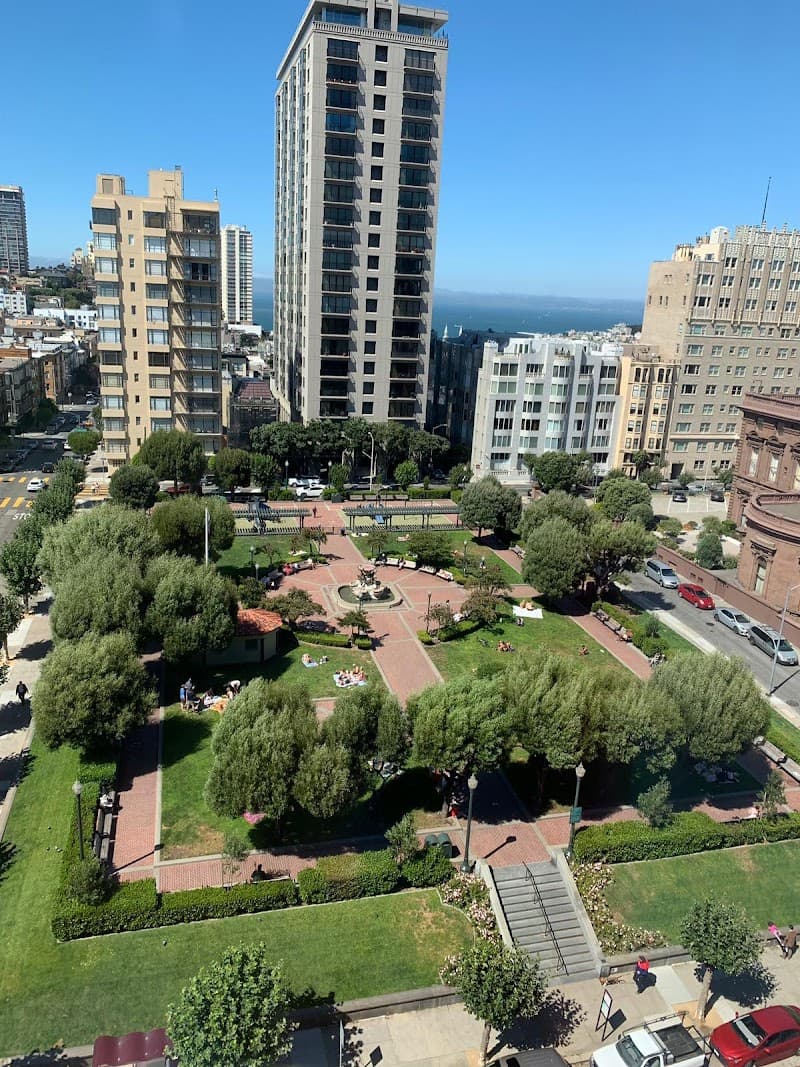 Huntington Park Playground - Photo 1