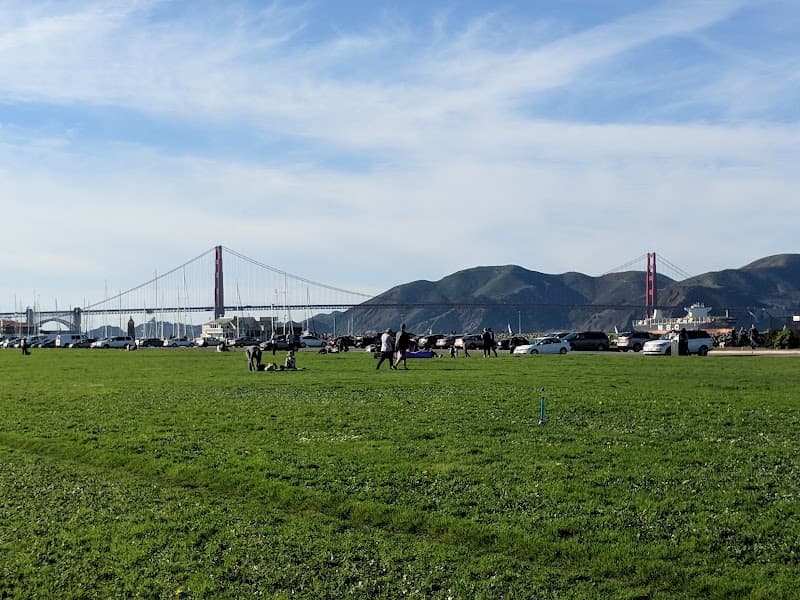 Marina Green - Photo 1