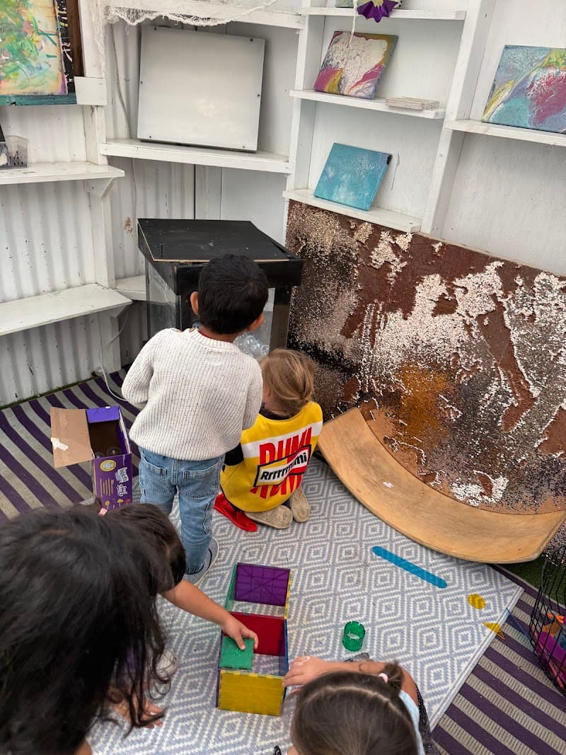 Messy Art Lab — view 3