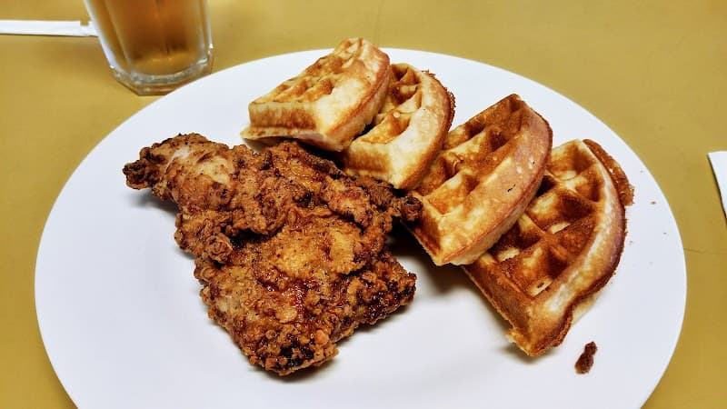 New Taraval Cafe - Photo 2