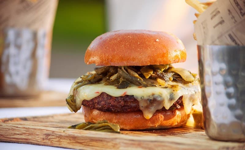 Park Chalet - Photo 2