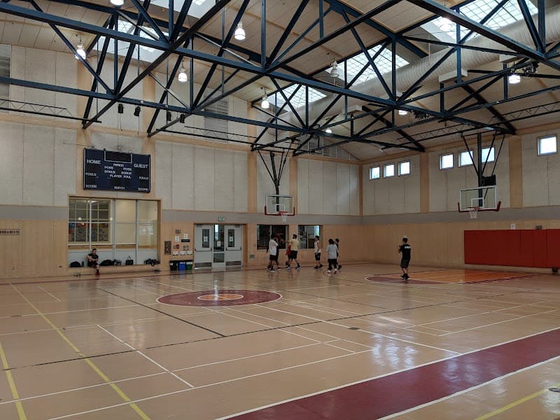 Richmond Playground - Photo 2