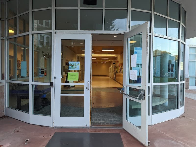 Richmond Playground - Photo 3