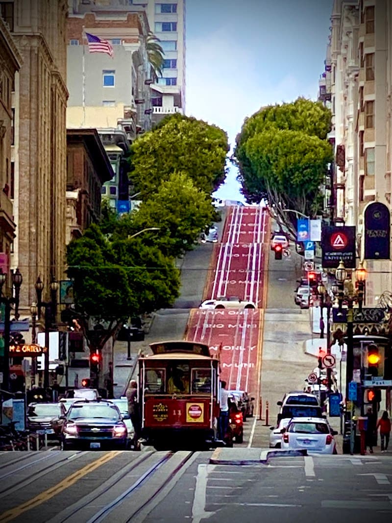 San Francisco Cable Cars — view 3