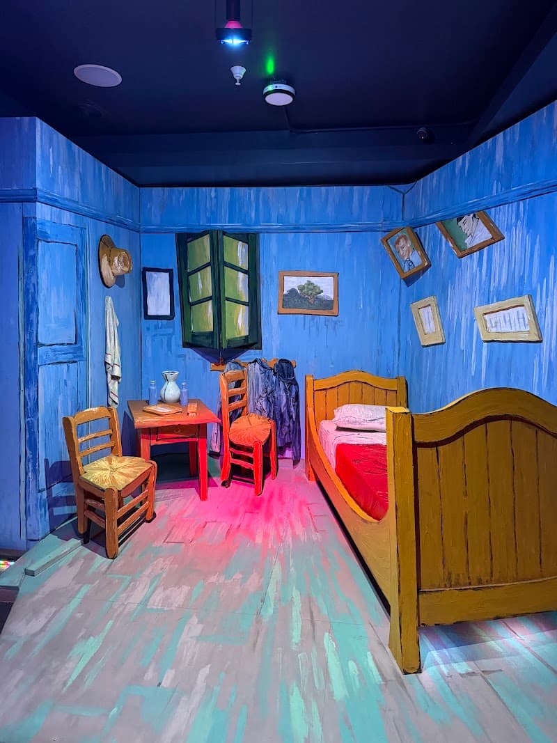 Holey Moley (formerly Urban Putt)