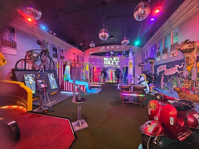 Urban Putt - Photo 2